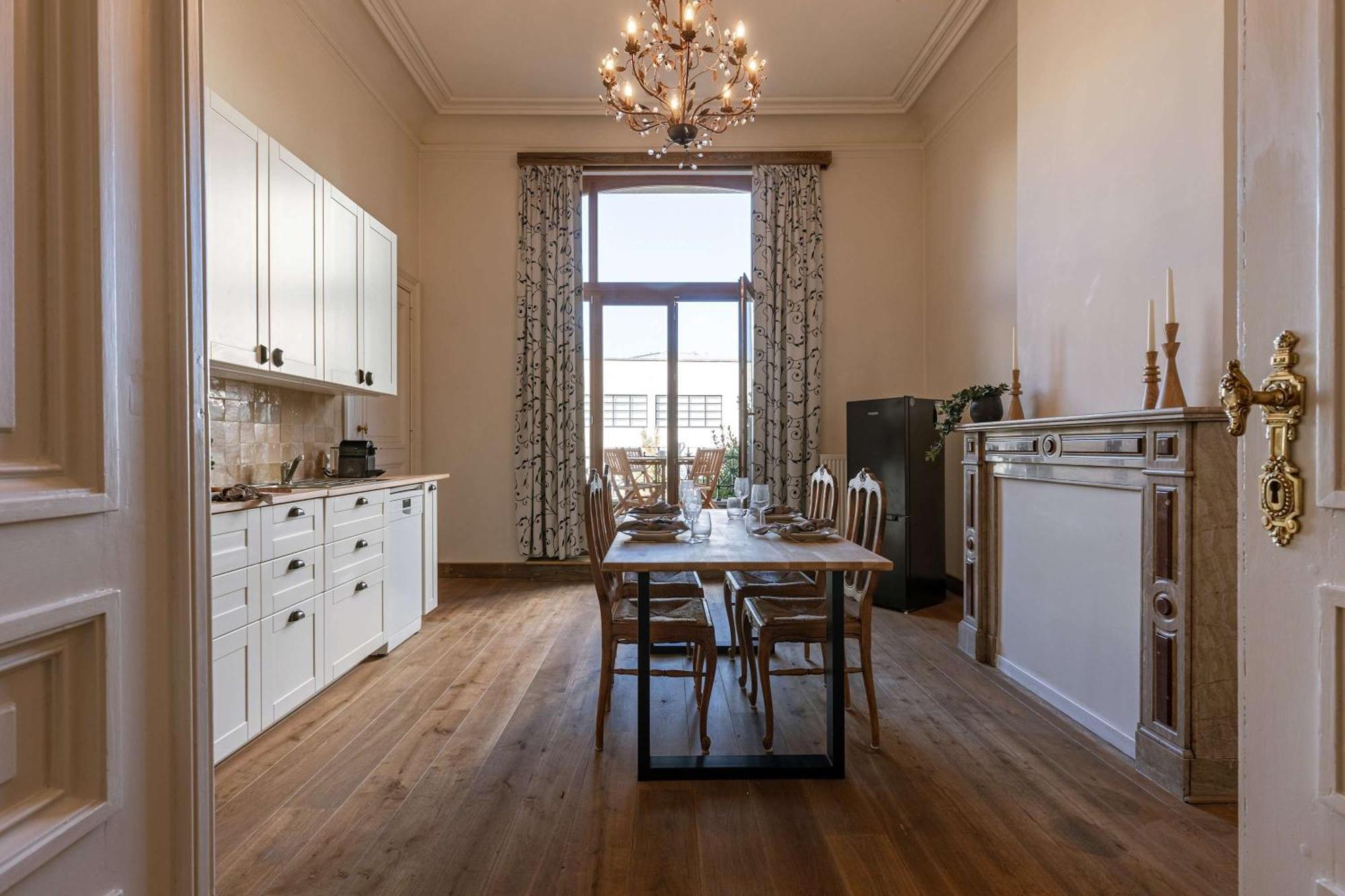 Appartement Huswell - Cape Montigny - A Beautifully Renovated Historic In The Heart Of *
